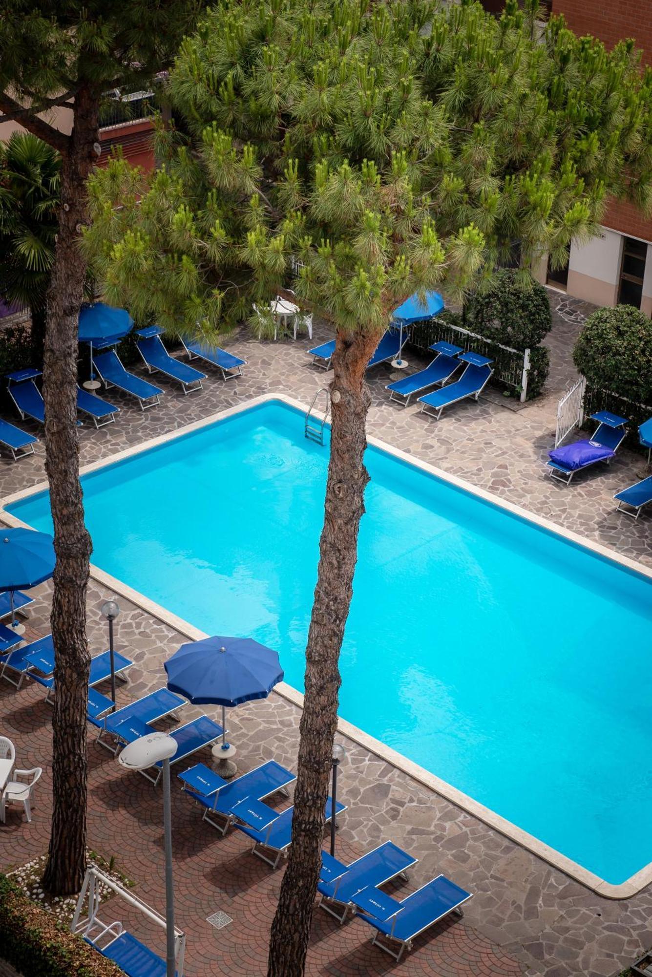 Hotel Tiffany Rimini Luaran gambar