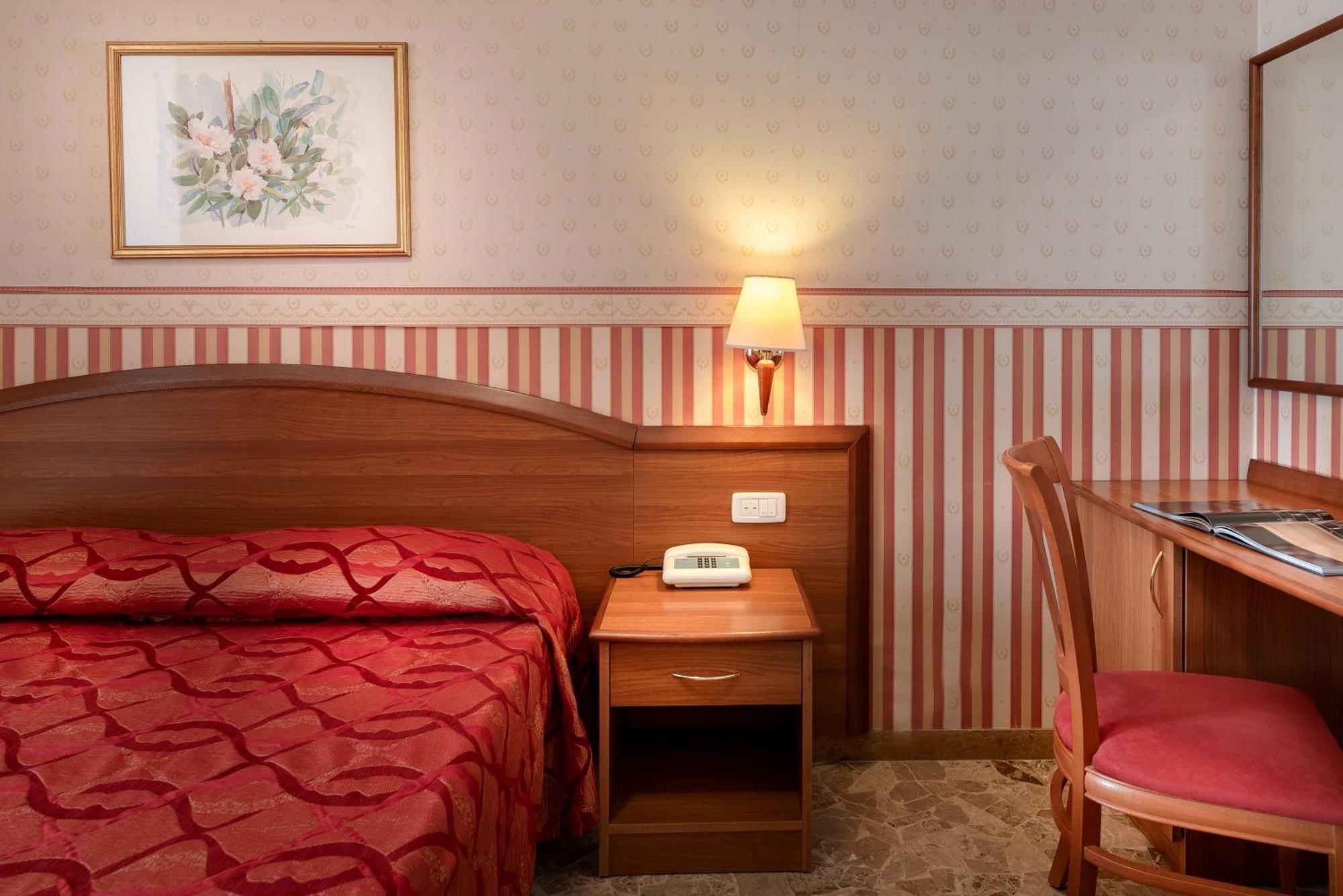 Hotel Tiffany Rimini Luaran gambar