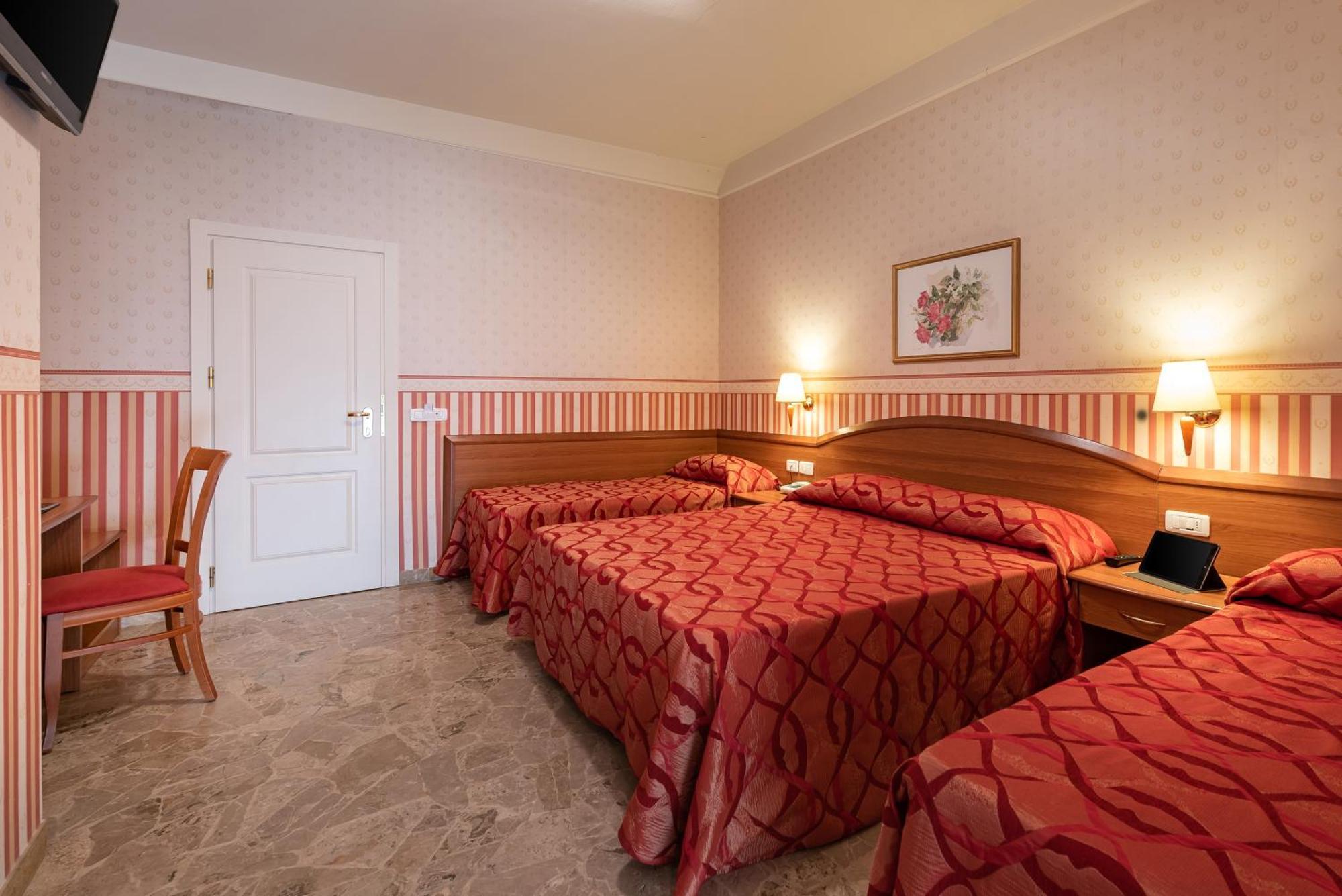 Hotel Tiffany Rimini Luaran gambar